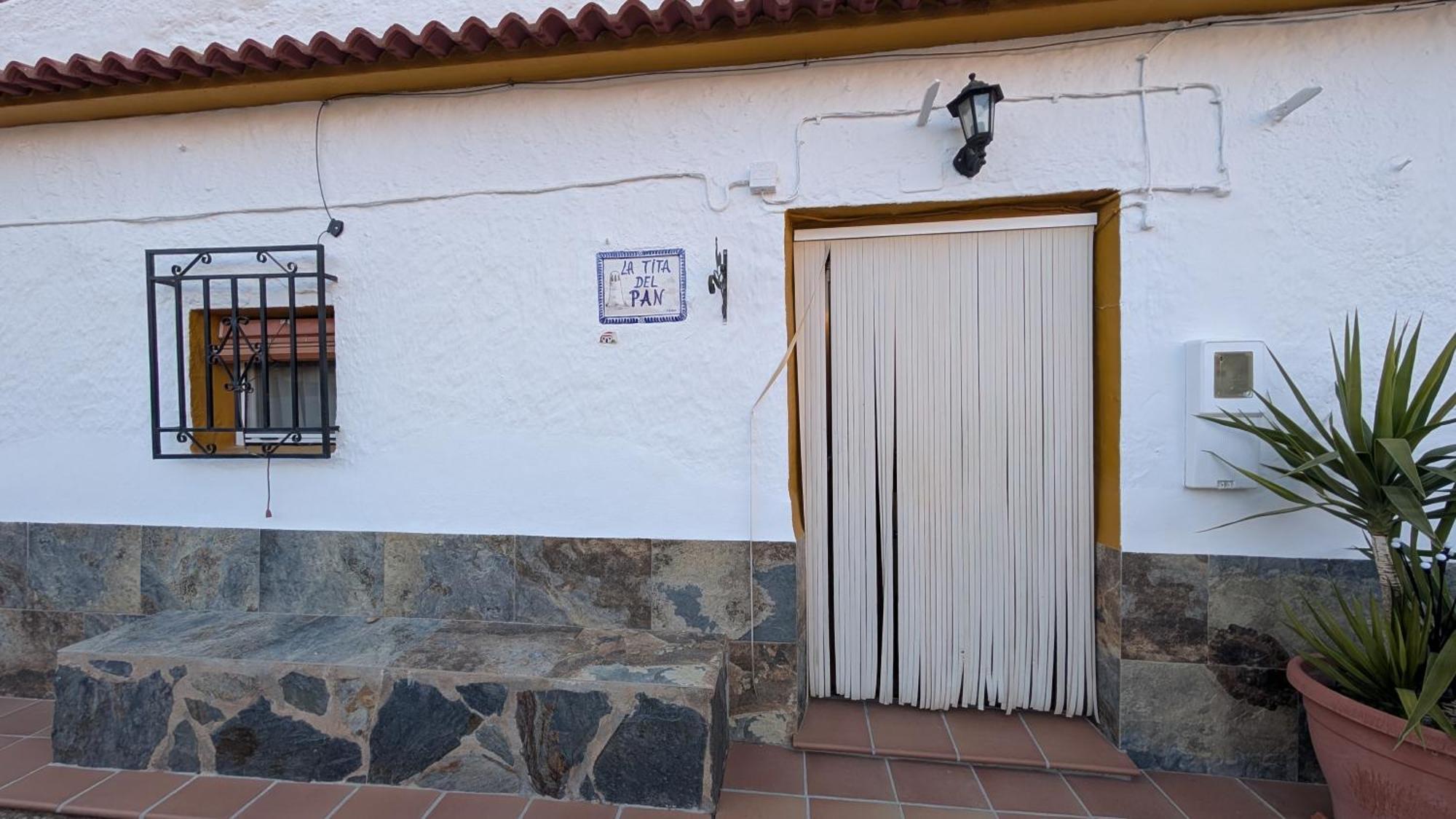 Cueva La Tita Del Pan Guest House Bacor Exterior foto